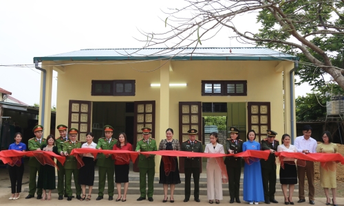 Học viện CSND phối hợp với Công an tỉnh Sơn La tổ chức chương trình “Tháng 3 biên giới - Biên cương Tổ quốc tôi”